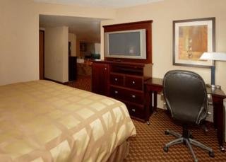Hotel Quality Inn & Suites