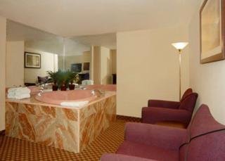 Hotel Quality Inn & Suites