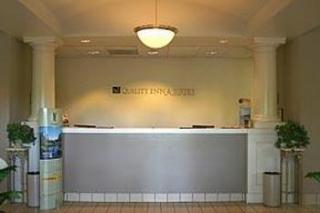 Hotel Quality Inn & Suites