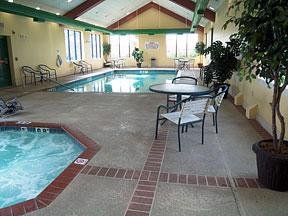 Hotel Quality Inn & Suites Airport