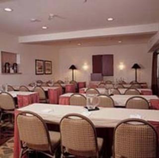 Hotel Quality Inn & Suites At Talavi
