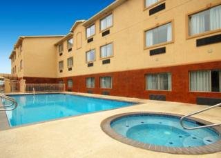 Hotel Quality Inn & Suites Bandera Pointe