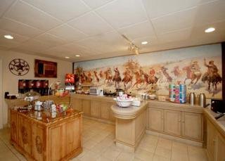Hotel Quality Inn & Suites Cattle Baron