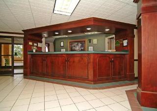 Hotel Quality Inn & Suites Civic Center