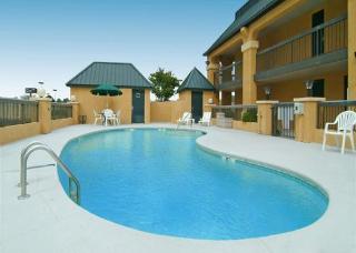 Hotel Quality Inn & Suites Civic Center
