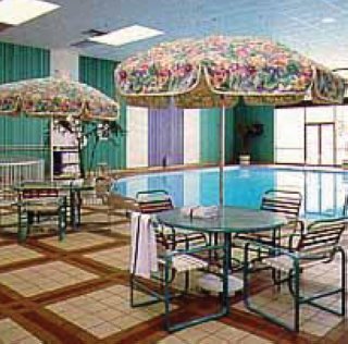 Hotel Quality Inn & Suites Cleveland Airport