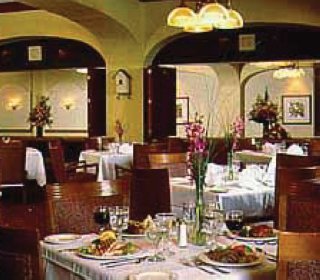 Hotel Quality Inn & Suites Cleveland Airport
