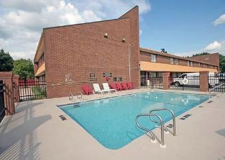 Hotel Quality Inn & Suites Coliseum