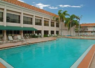 Hotel Quality Inn & Suites Conference Center