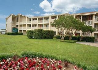 Hotel Quality Inn & Suites Dfw North