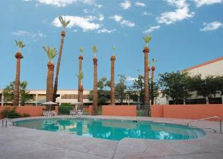 Hotel Quality Inn & Suites Downtown