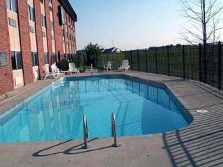 Hotel Quality Inn & Suites East