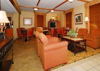 Hotel Quality Inn & Suites Glenstone Avenue