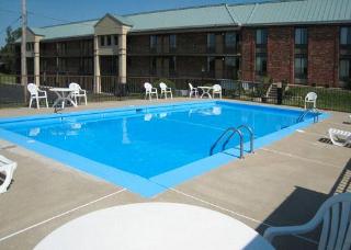 Hotel Quality Inn & Suites Glenstone Avenue