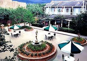 Hotel Quality Inn & Suites Maison St. Charles