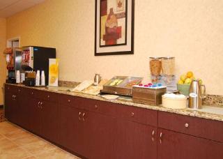 Hotel Quality Inn & Suites Near Fairgrounds Ybor City