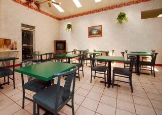 Hotel Quality Inn & Suites North