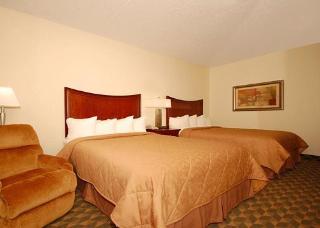 Hotel Quality Inn & Suites Starlite Village Conference