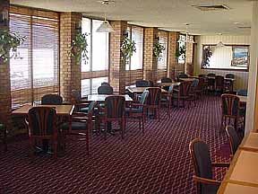 Hotel Quality Inn & Suites-warren