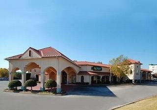 Hotel Quality Suites-chattanooga