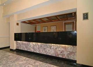 Hotel Quality Suites Convention Center