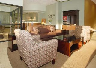 Hotel Quality Suites Downtown