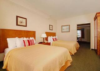 Hotel Quality Suites John Wayne Airport