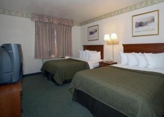 Hotel Quality Suites Tulsa