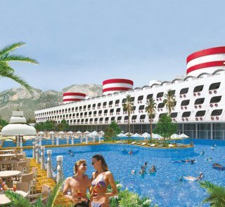 Hotel Queen Elizabeth Elite Suit & Spa