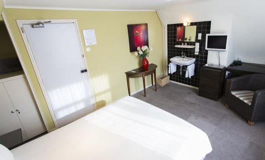 Hotel Quentin Golden Bear