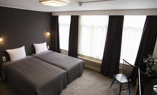 Hotel Quentin Golden Bear