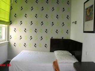 Hotel Quentin Golden Bear