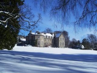 Hotel Raemoir House