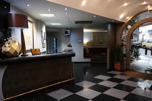 Hotel Rainha D. Amelia