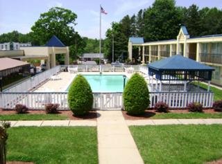Hotel Ramada Airport North