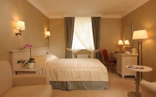 Hotel Ramada And Suites Vilnius