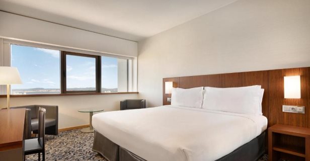 Hotel Ramada By Wyndham Lisbon
