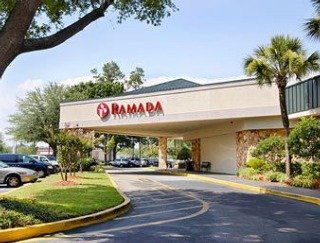 Hotel Ramada Conference Center