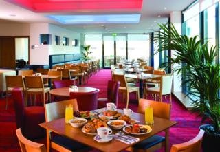 Hotel Ramada Encore Derby