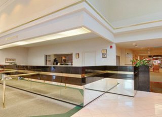 Hotel Ramada Gateway And Inn