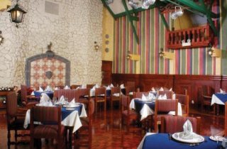 Hotel Ramada Plaza Herradura