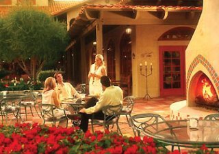 Hotel Rancho Las Palmas Resort & Spa