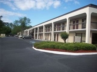 Hotel Red Roof Inn Savannah Midtown