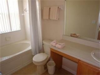 Hotel Regal Oaks At Old Town