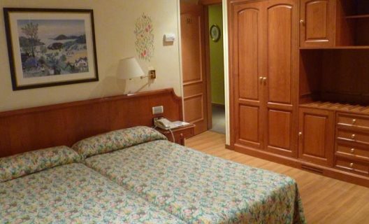Hotel Regencia Colon
