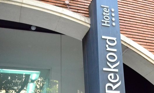 Hotel Rekord