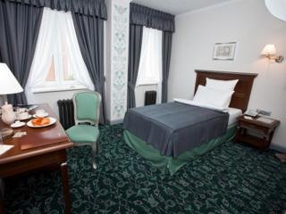 Hotel Remezov