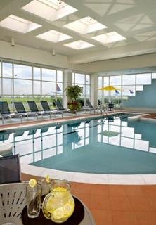 Hotel Renaissance Concourse