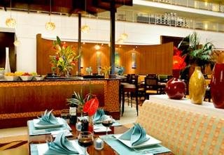 Hotel Renaissance Concourse