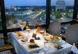 Hotel Renaissance Oak Brook